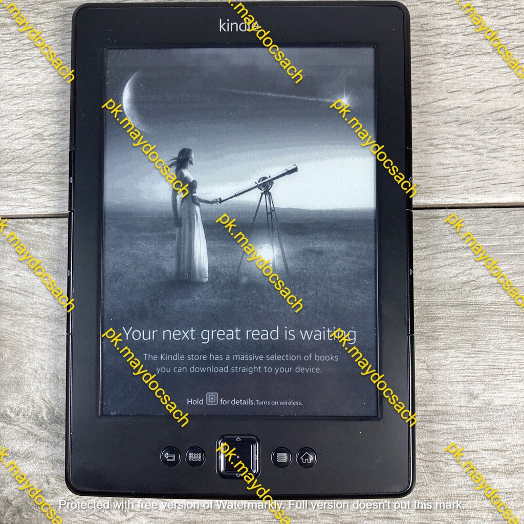 Máy đọc sách Amazon Kindle Touch, Basic 4, 5 D01100 2GB Wi-Fi màn hình 6"
