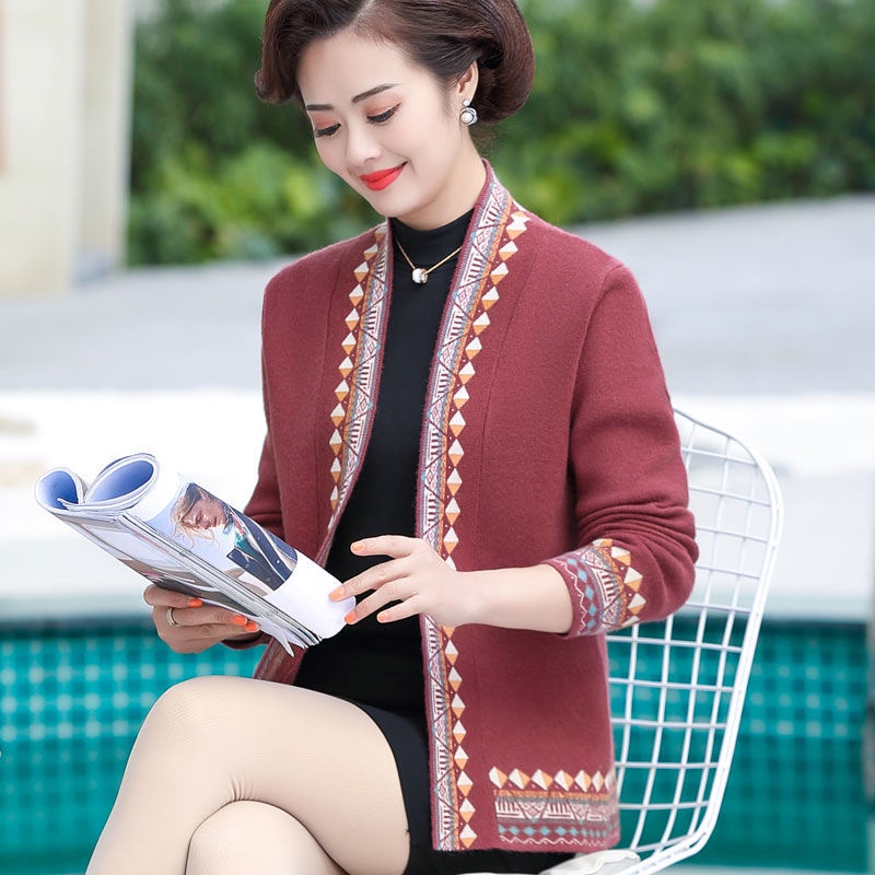 Phụ nữ trung niên và cao tuổi áo khoác mùa xuân thu len của rộng mặc mẹ