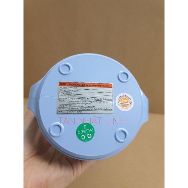 Đèn Sạc Led tích hợp tấm pin solar COMET CRL3203S 9W