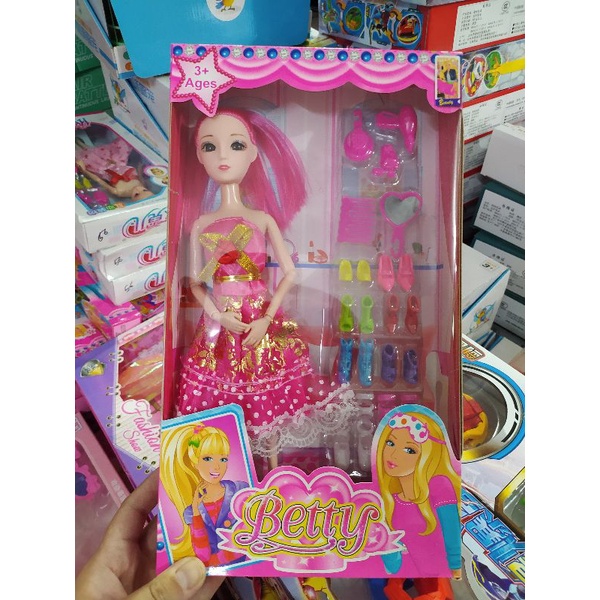 Búp bê barbie xinh xắn, dễ thương kèm phụ kiện