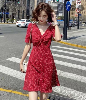 VÁY CHẤM BI ĐỎ XOẮN NGỰC