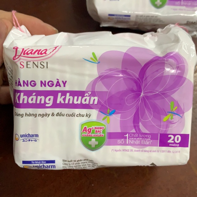 Gói 20 Miếng Băng Vệ Sinh Hàng Ngày Diana Sensi Kháng Khuẩn