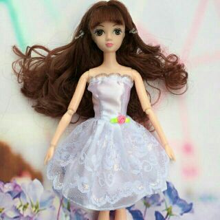 Váy búp bê thay đổi