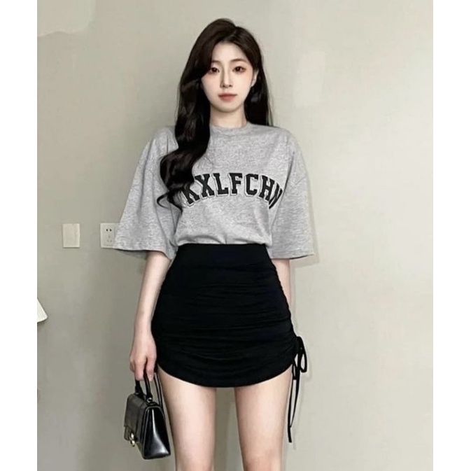 Set Áo Thun Xám kèm Chân Váy Đen Rút Hông
