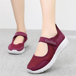 Giày vải Bắc Kinh cổ mùa hè, lưới thoáng khí, đi bộ cho phụ nữ trung niên và người già già, thể thao mẹ đế mềm