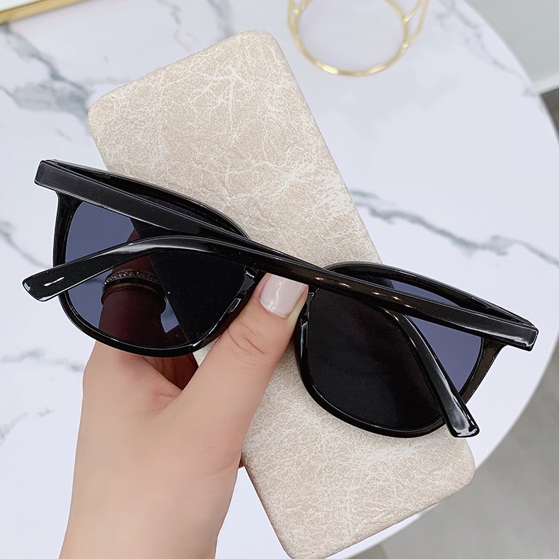 Kính Mát Gọng Nhựa Nhiều Màu Sắc Mới 2022 Cho Nam Nữ