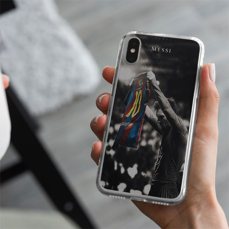 Ốp Iphone bóng đá độc nhất ốp lưng messi giơ áo ảnh đen trắng siêu đẹp dành cho Iphone 5 đến 12 Promax BAR20210031