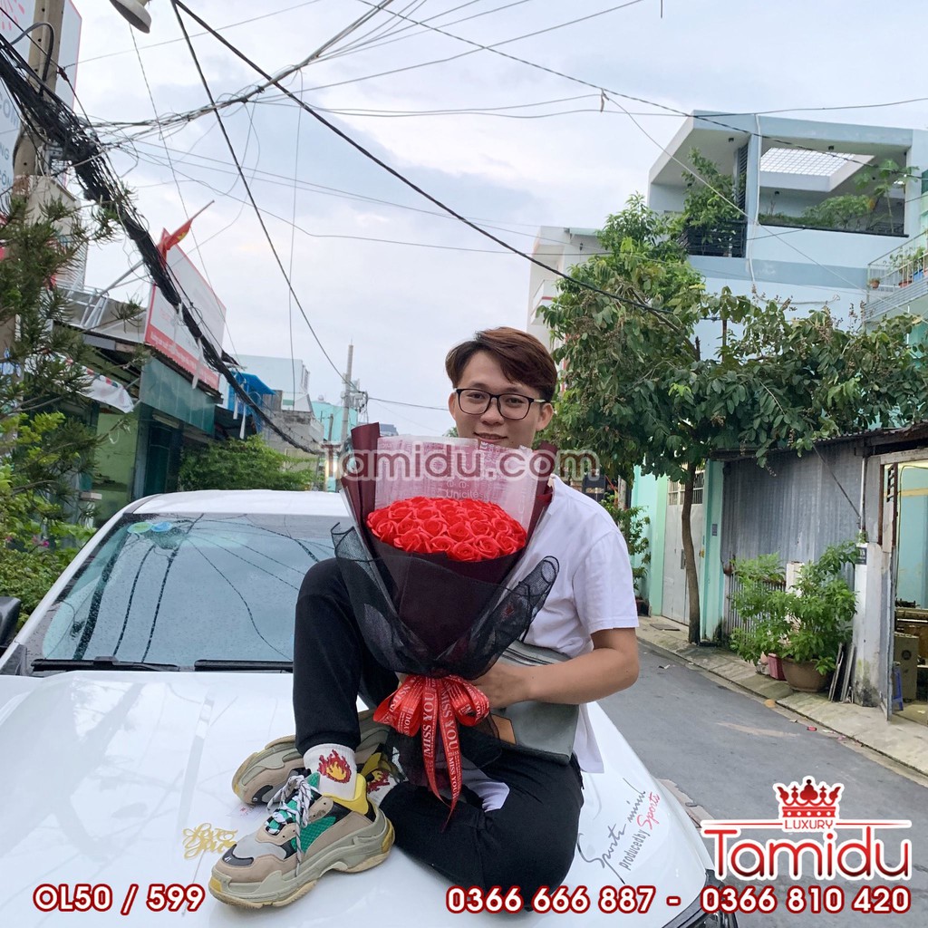 Tin nhắn đã1 BÓ HOA HỒNG SÁP THƠM VĨNH CỬU TRÒN 50 BÔNG CAO CẤP BỌC LƯỚI MÓN QUÀ LÀM NÀNG HẠNH PHÚC