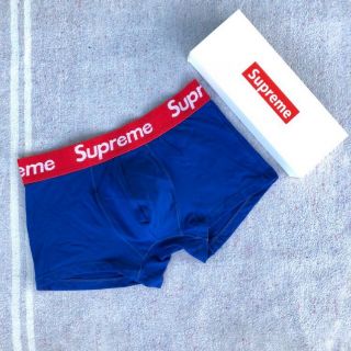 Quần lót nam supreme