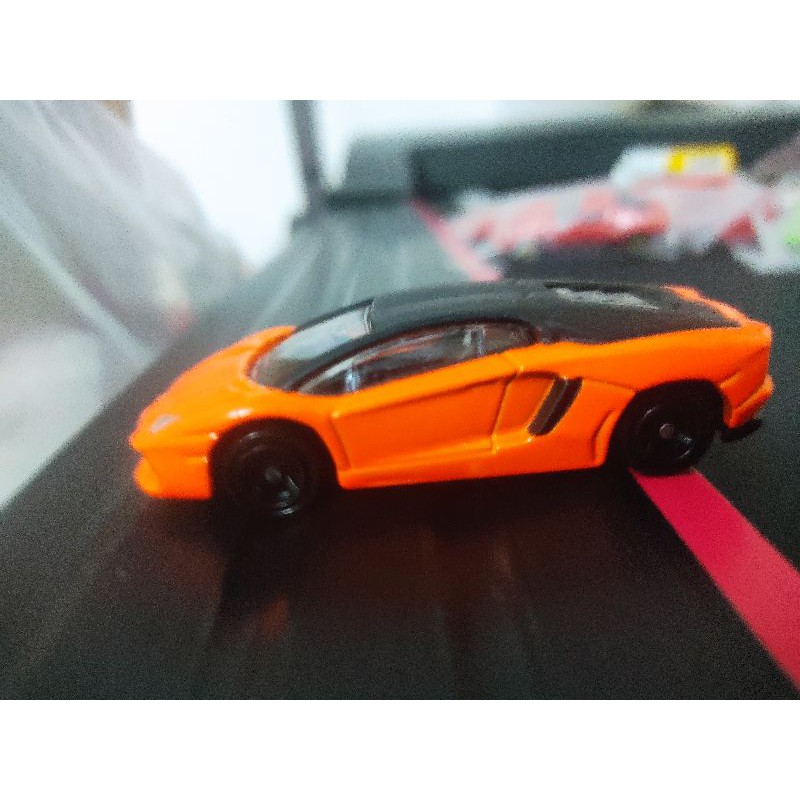 Xe mô hình Tomica- Lamborghini