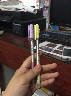 Bút mực tím xoá được 12 cay