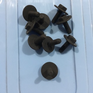 Ốc ốp lưỡi máy cắt gạch mt413