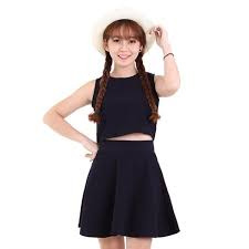 Set áo croptop và chân váy 2