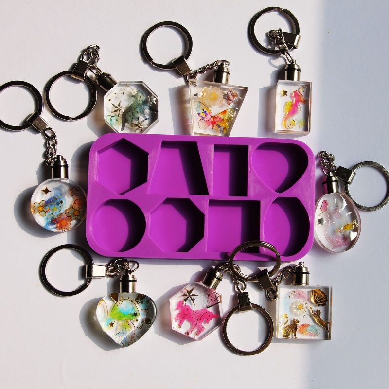 Khuôn Nhựa Làm Móc Khóa Hình Học Sáng Tạo