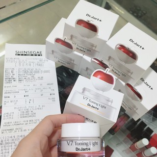 Kem Dưỡng Đêm V7 Toning Light