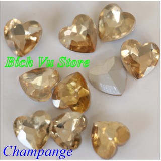 Đá trái tim Hồng Kong | size 8mm (10vien/28k) (Đá sáng đẹp)