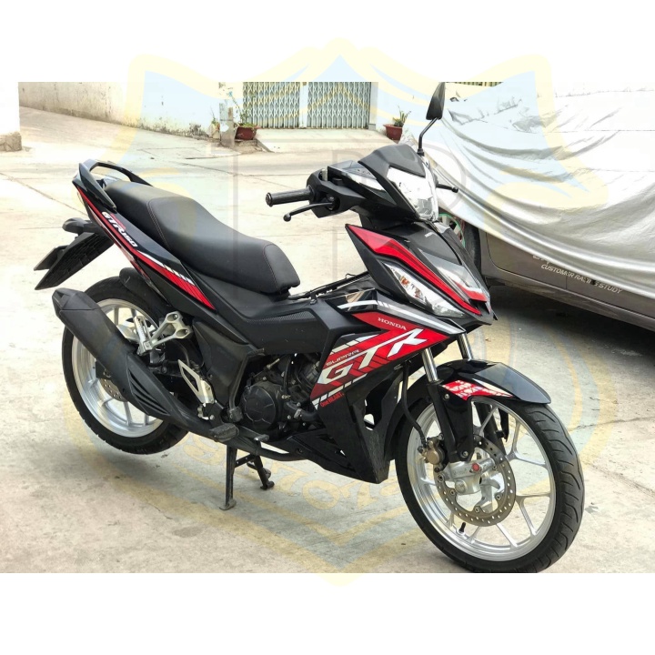 ( Quí khách vui lòng mang ra tiệm cho thợ dán ) Tem winner đỏ đen