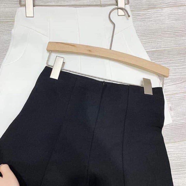 QUẦN SHORT NỮ CẠP CAO TÔN DÁNG CHẤT VẢI TUYẾT MƯA 3 MÀU ĐEN TRẮNG KEM THỜI TRANG