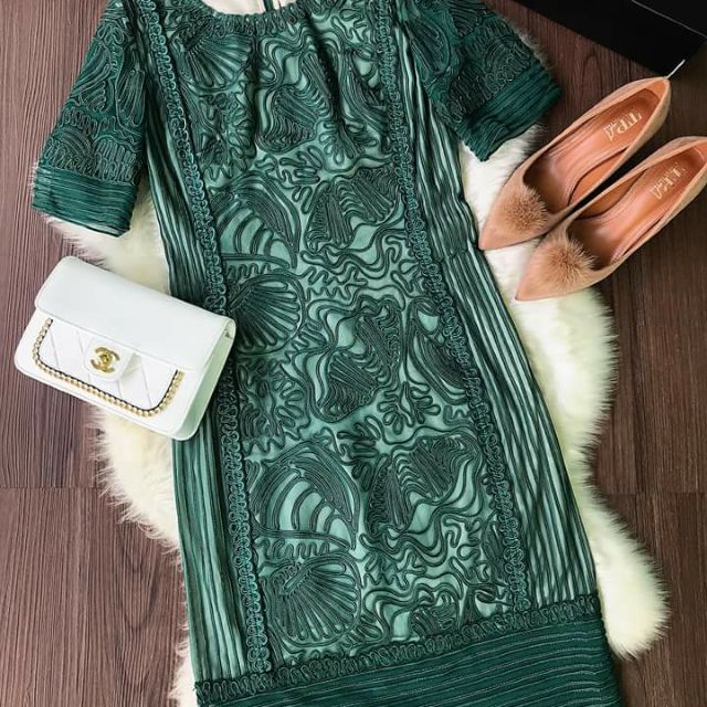 Combo 2 đầm của Hồng Thu