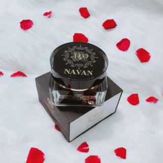 Kem body Navan ban đêm