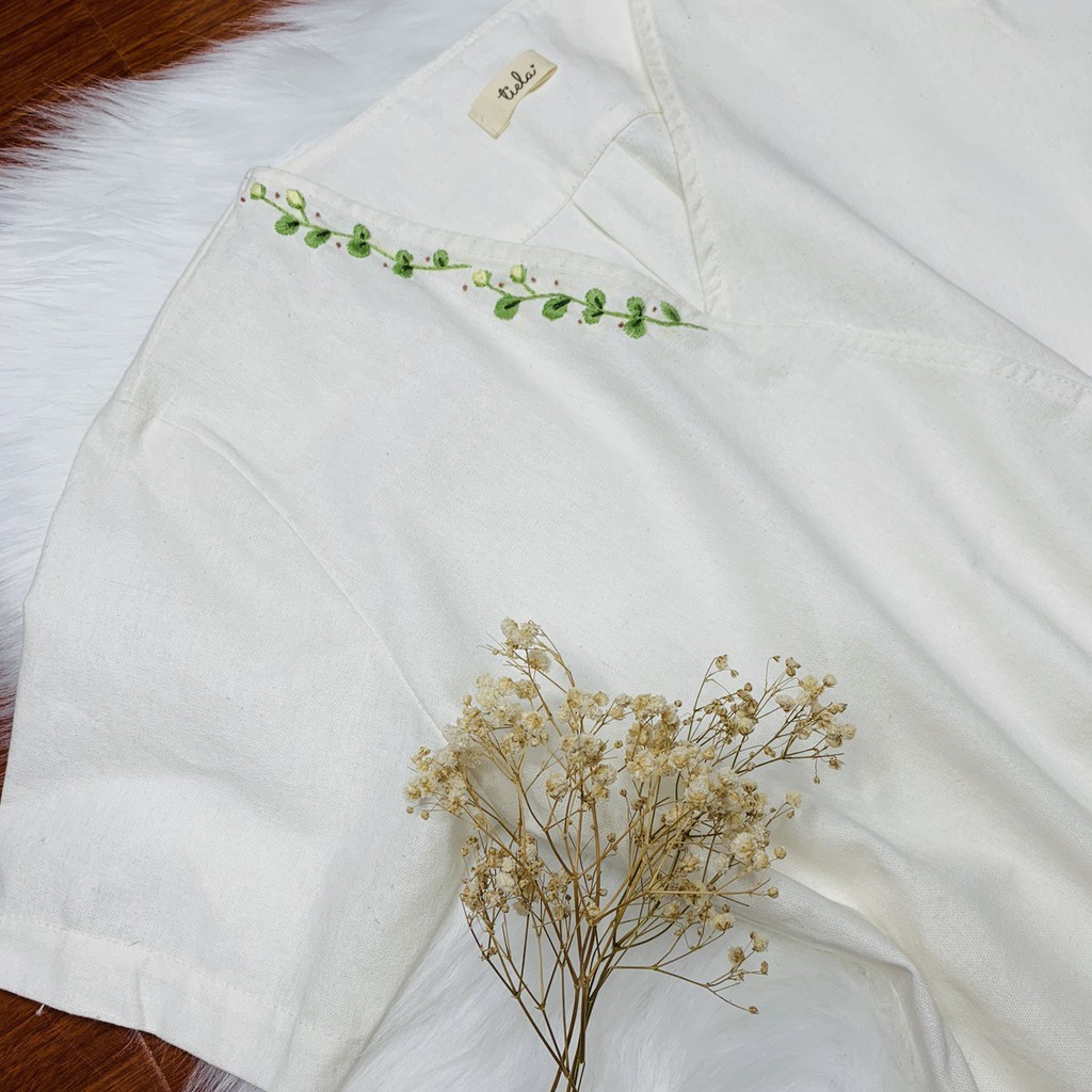 TIELA Lala Green - Áo thêu hoa viền cổ