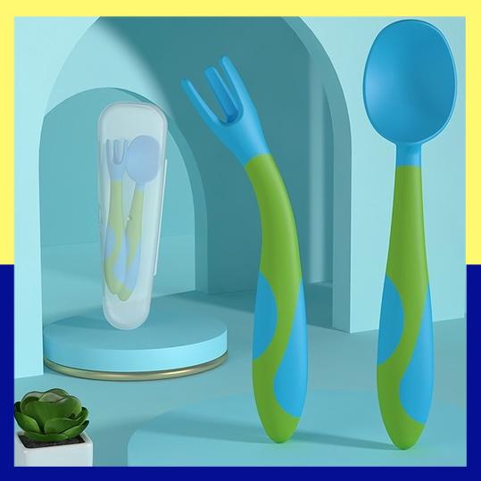 Thìa ăn dặm misuta silicone xoay 360 độ cho bé tập ăn dặm siêu tiện lợi - Tiny Kids