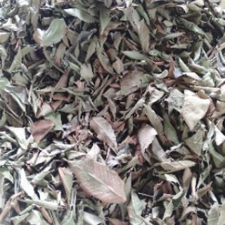 Lá trà rừng Lai Châu (lá chè thơm xao khô)