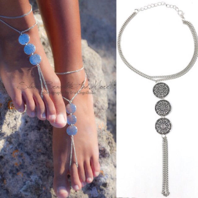 Lắc Chân Khuy Tròn