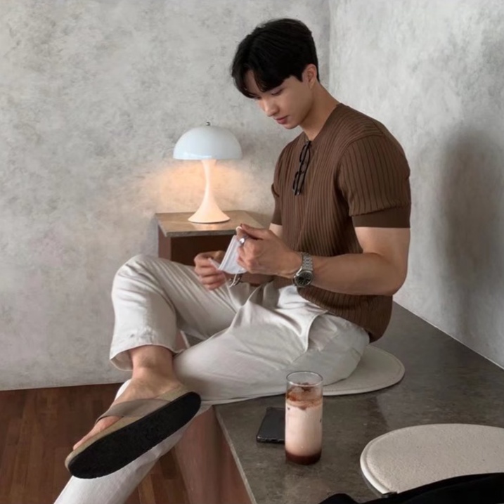 Áo Thun Nam Tay Ngắn Cổ Tròn Phong Cách Hàn Quốc