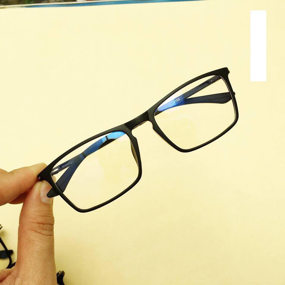Kính cận dẻo có độ cắt theo yêu cầu | BigBuy360 - bigbuy360.vn