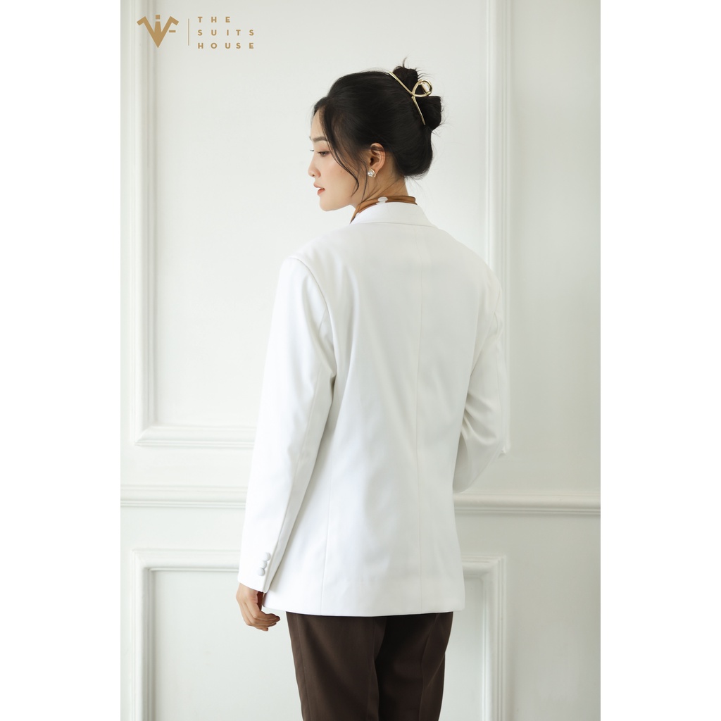 Bộ vest nữ trắng phối nâu đậm, 2 túi 6 khuy, suits sartorial chất cashmere The Suits House