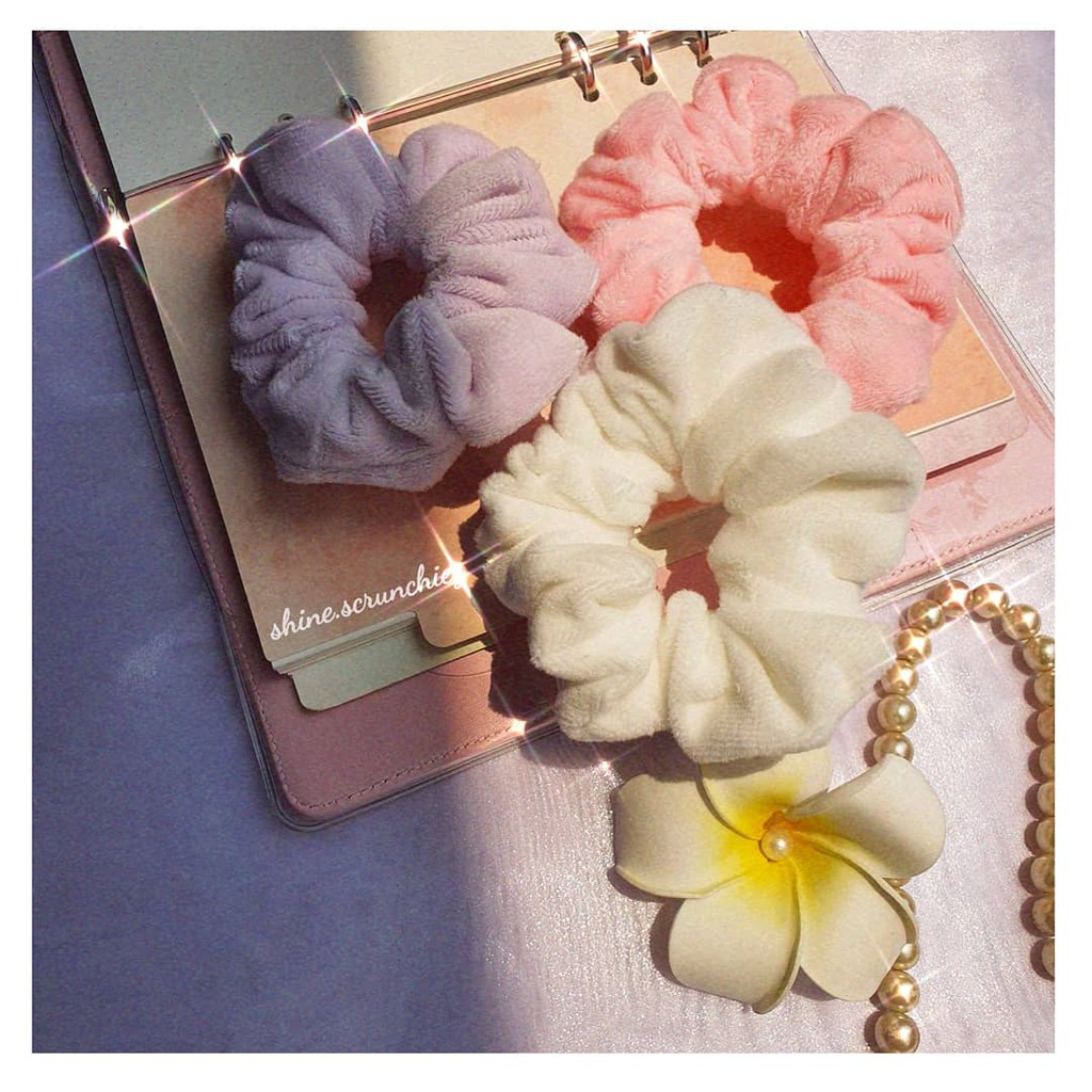 Cột tóc scrunchie nhung cực mịn | Tiệm của Bánh Bèo