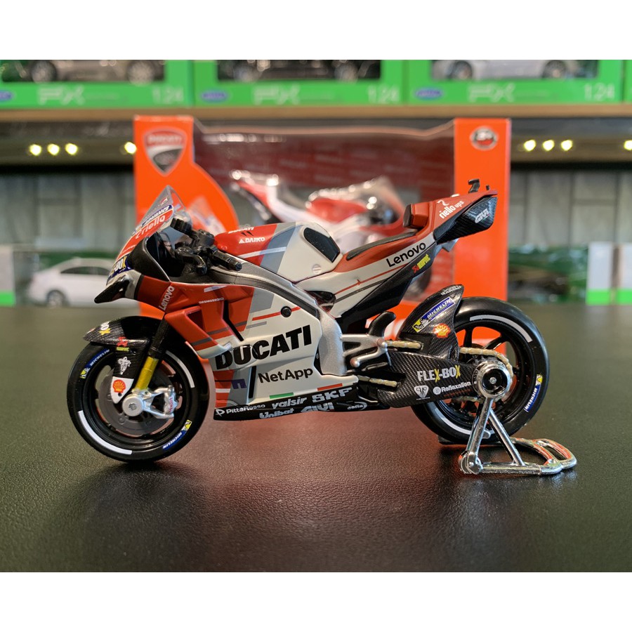 Mô hình mô tô siêu xe Ducati Desmosedici 2018 tỉ lệ 1:18 hãng Maisto