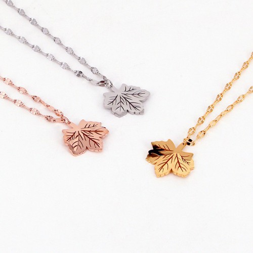 Dây Chuyền Nữ Mặt Lá Phong Titan Ko Đen TT 2958