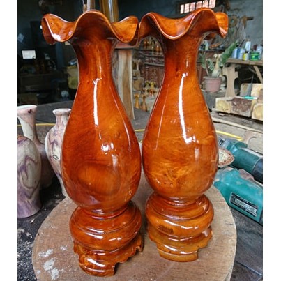 MỘT ĐÔI BÌNH GỖ TRÀM CAO 30CM X 10CM