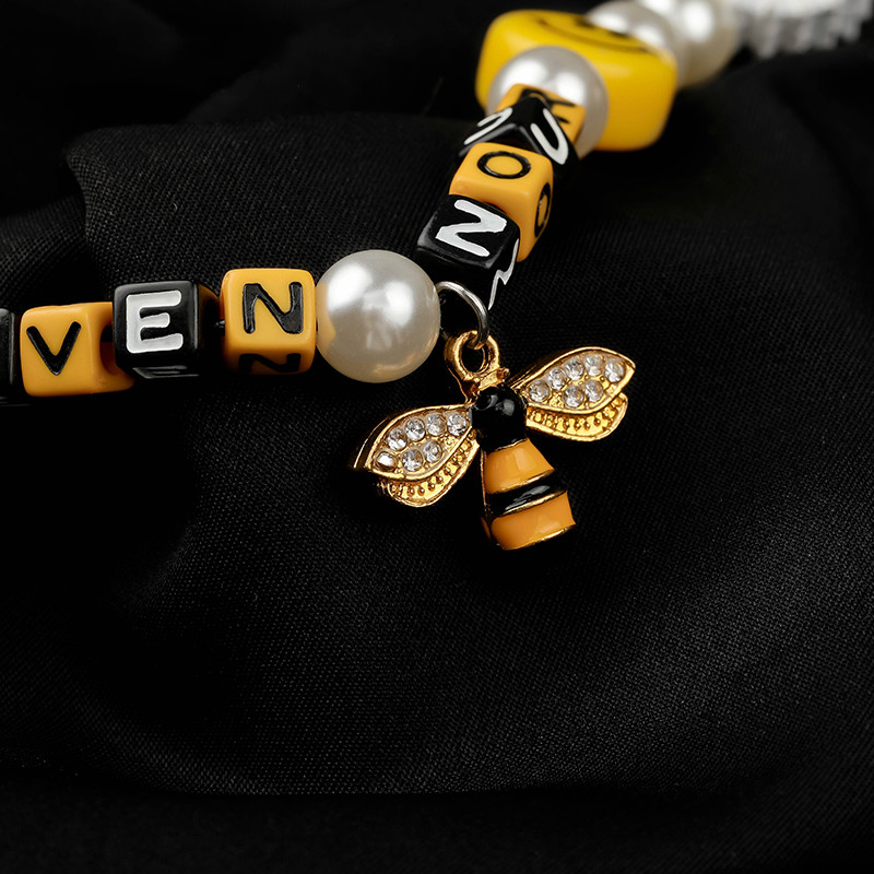 Vòng Tay Ngọc Trai Mặt Ong Và Hoa Cúc Mặt Cười Chất Lượng Cao Phong Cách Hip Hop Thời Trang Unisex 2268