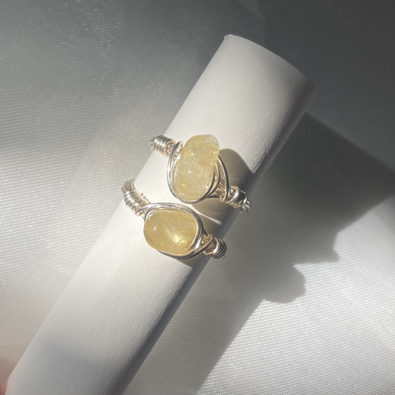 Nhẫn tinh thể Citrine lấp lánh