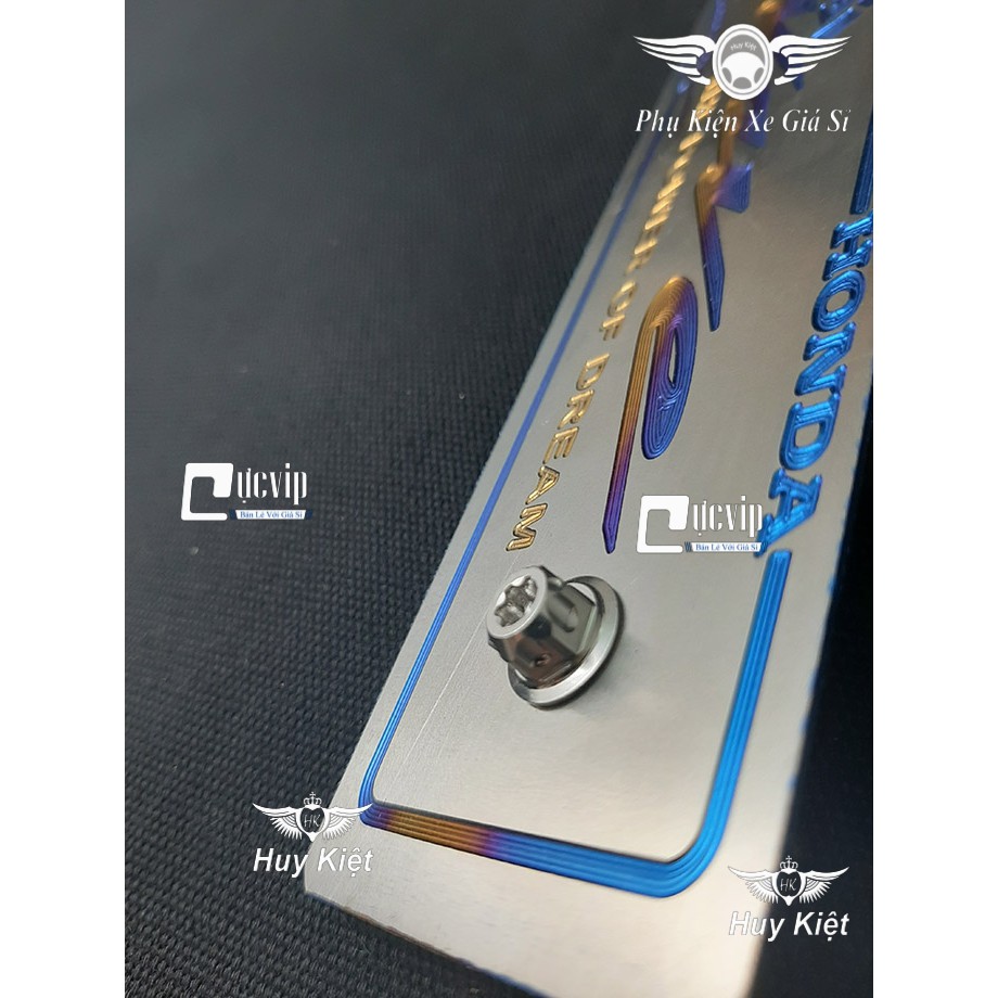 Bảng Tên Wave Titan (Mẫu Titan Khò) Kèm 2 Ốc Salaya MS3653