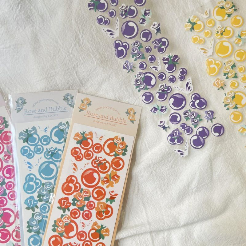 Sticker trang trí toploader bong bóng trái tim