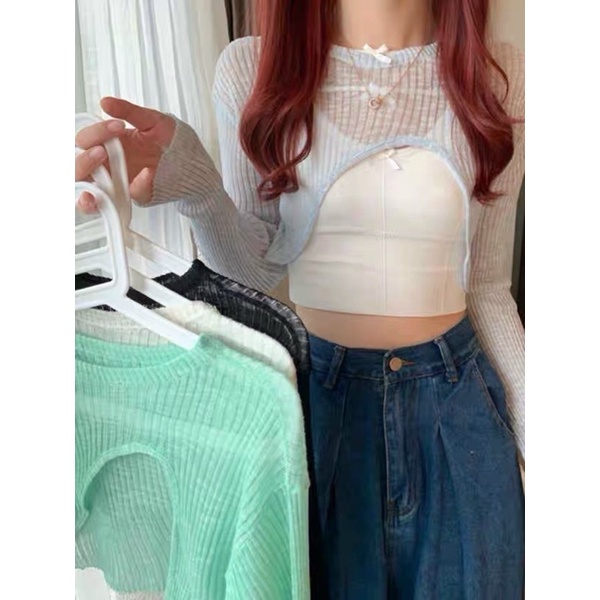 Áo khoác len mỏng croptop khoét vạt cá tính