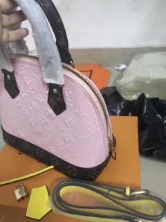 Túi LV hến da bóng