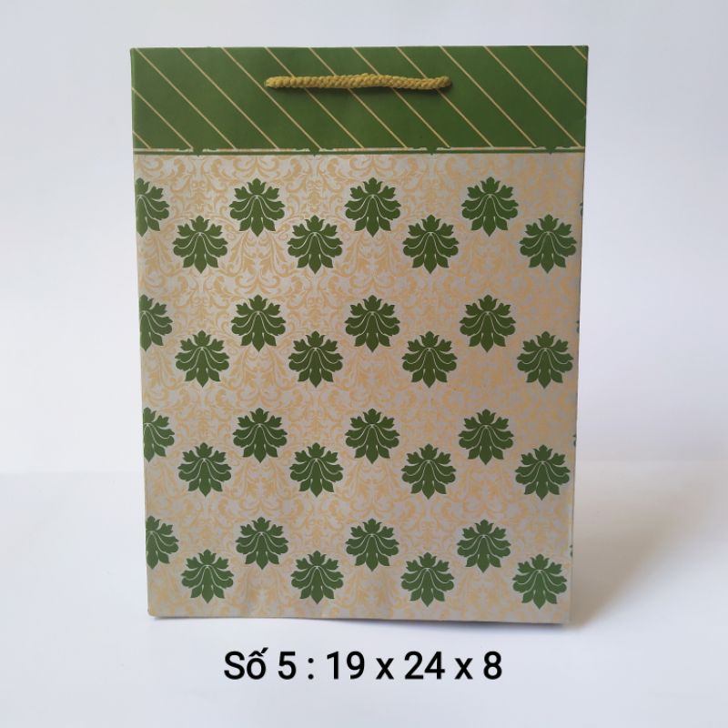 Túi giấy đựng quà - 50c túi 18 x 25 x 8 - Túi giấy làm quà - túi giấy kraft | BigBuy360 - bigbuy360.vn