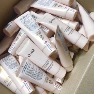 Sữa rửa mặt Ohui hồng 40ml