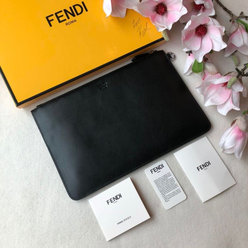 clutch cầm tay nam da thật dáng dài kéo khóa họa tiết hình đôi mắt viền đỏ Fendi FD