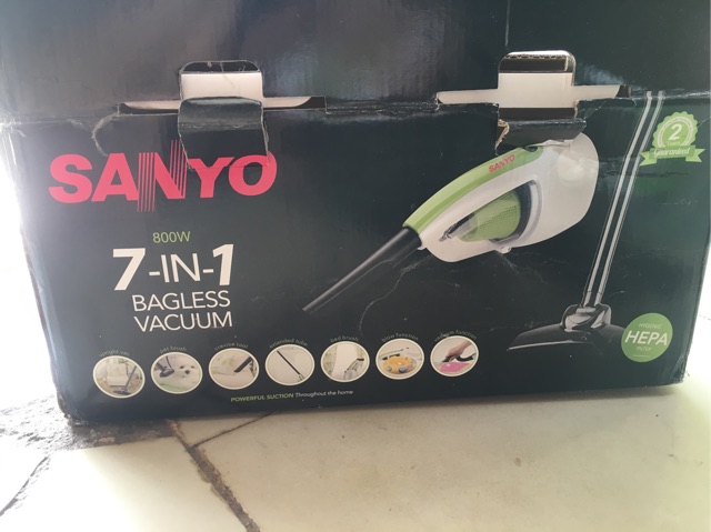 máy hút bụi Sanyo