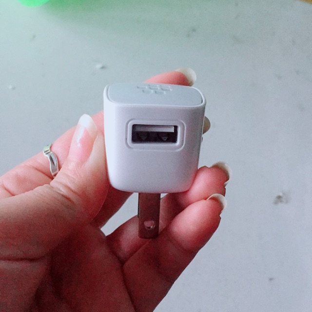 Củ sạc blackberry 850mA, 750mA new zin