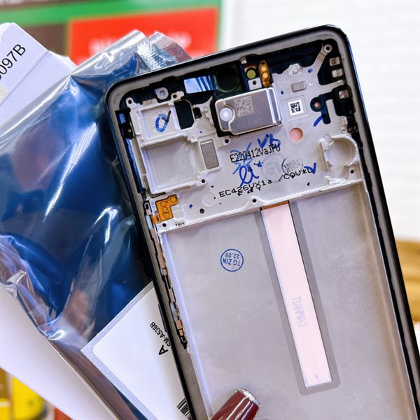 Màn hình Samsung A53 / SM-A536 nguyên khung zin amoled có nhiều màu.