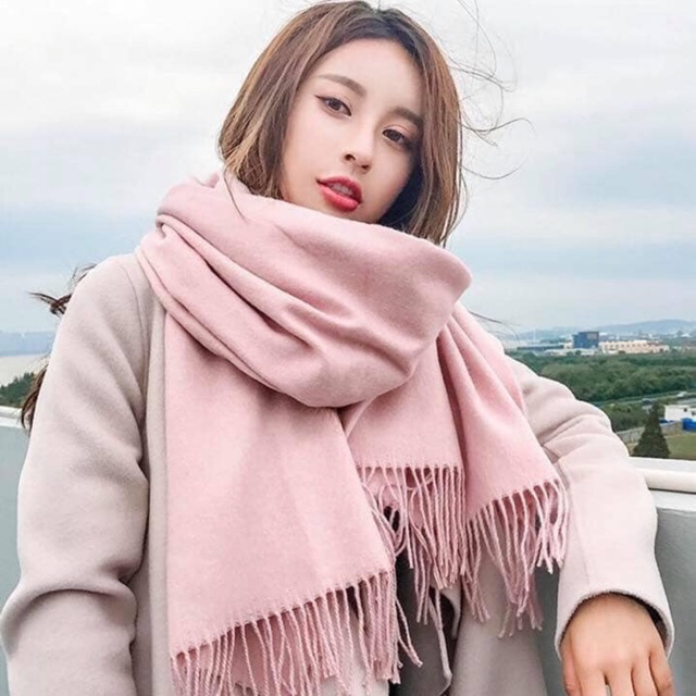 Khăn choàng cổ nữ