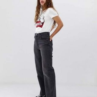Áo thun levi's