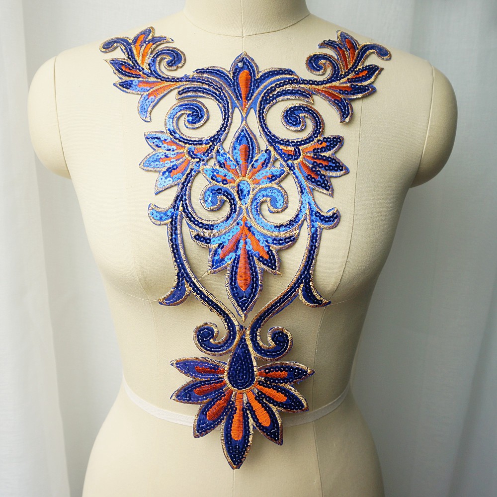 Huy Hiệu Cài Áo Hình Hoa Đính Kim Sa Lấp Lánh